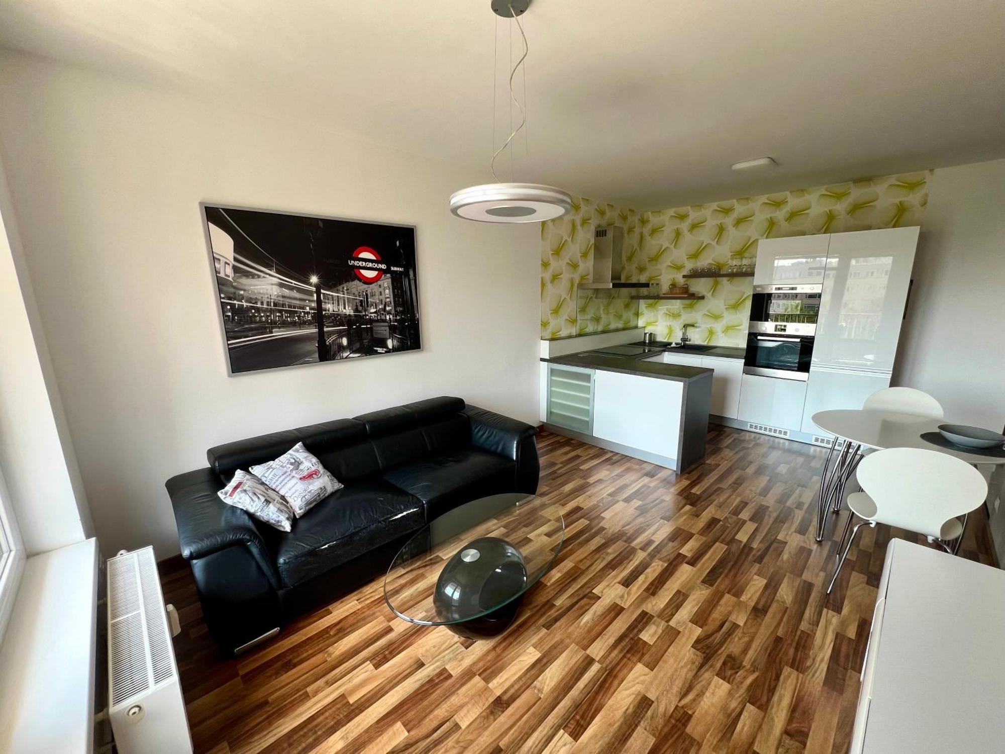Apartment Jegeho Bratislava - Tipos Arena Buitenkant foto